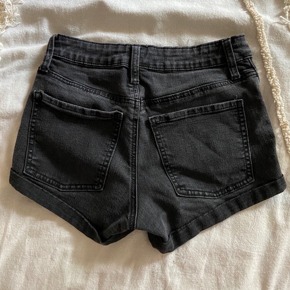 Black High-Rise Shortie Jeans - Picture 2 of 3